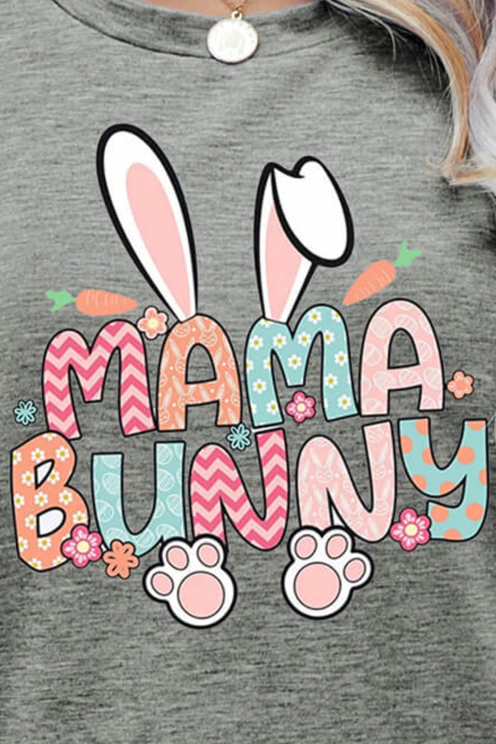 MAMA BUNNY Easter Graphic Short Sleeve Tee